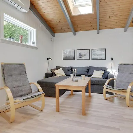 Holiday Lisa - 650m From The Sea In Bornholm By Interhome *